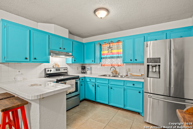 Image 2 of 26 For 903 Hackberry