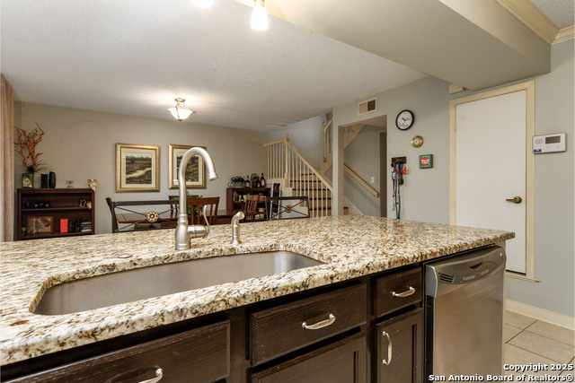Image 10 of 25 For 6106 Vance Jackson Rd  47