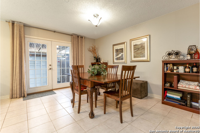 Image 7 of 25 For 6106 Vance Jackson Rd  47