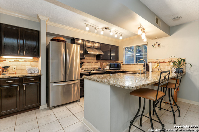 Image 8 of 25 For 6106 Vance Jackson Rd  47