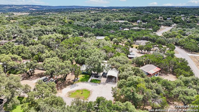 Listing photo id 39 for 131 Oak Springs Dr.