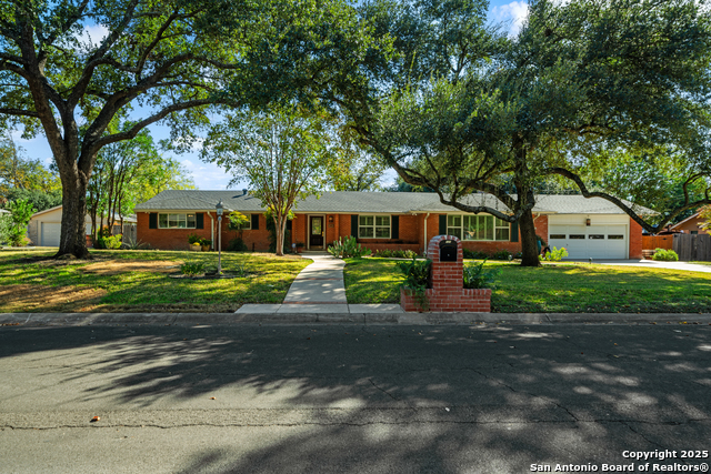 Details for 120 Herweck  , Castle Hills, TX 78213