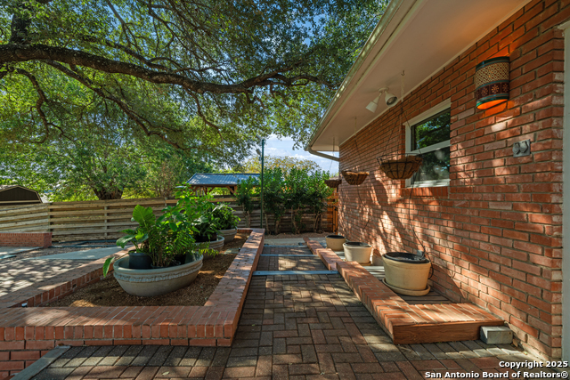 Image 36 of 40 For 120 Herweck