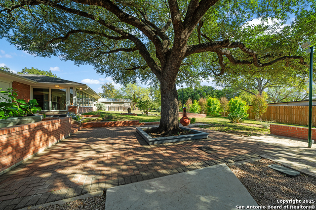 Image 37 of 40 For 120 Herweck