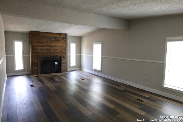 Image 12 of 29 For 1502 Live Oak St