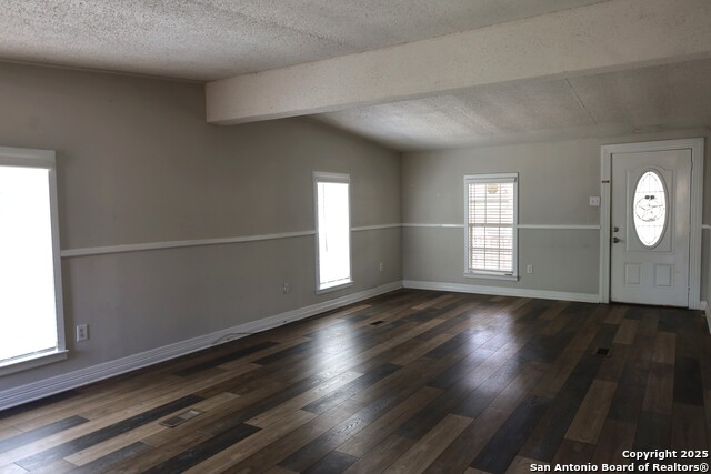 Image 17 of 29 For 1502 Live Oak St