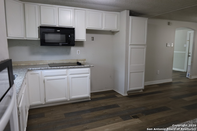 Image 23 of 29 For 1502 Live Oak St