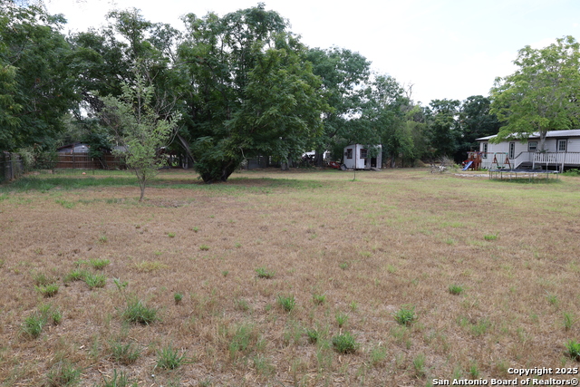 Image 5 of 29 For 1502 Live Oak St