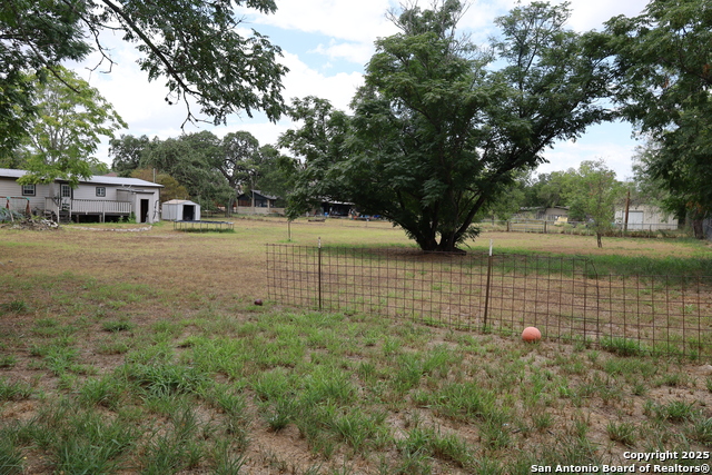 Image 9 of 29 For 1502 Live Oak St