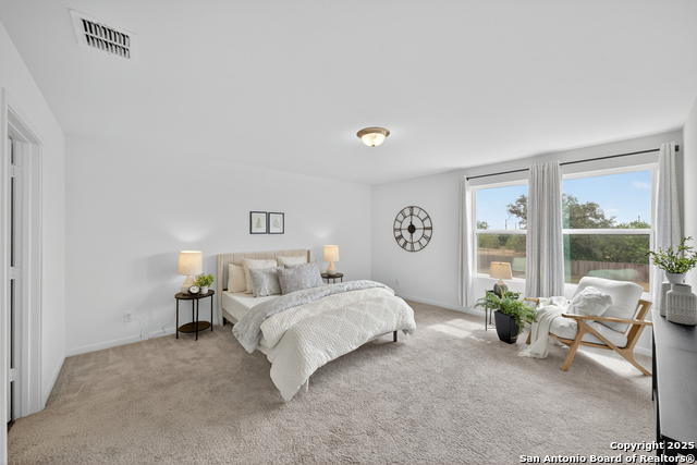 Listing photo id 14 for 5456 Rue Girard