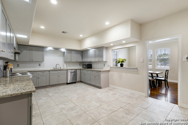 Image 14 of 32 For 1322 Rigsby Ave
