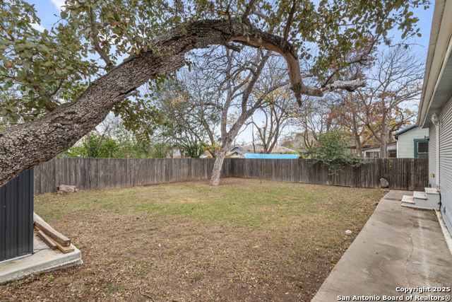 Image 29 of 32 For 1322 Rigsby Ave