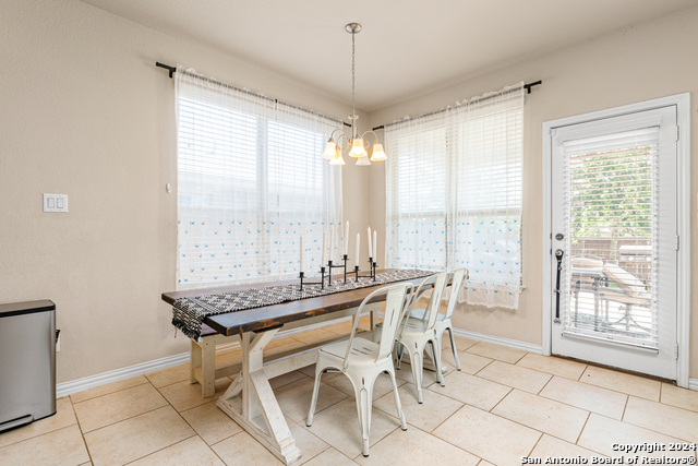 Listing photo id 11 for 14438 Palomino Pl