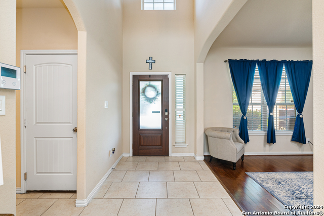 Listing photo id 4 for 14438 Palomino Pl