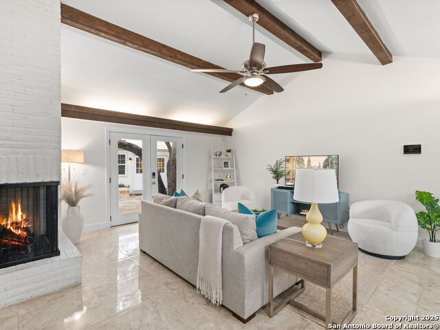 Listing photo id 4 for 4807 Clemson