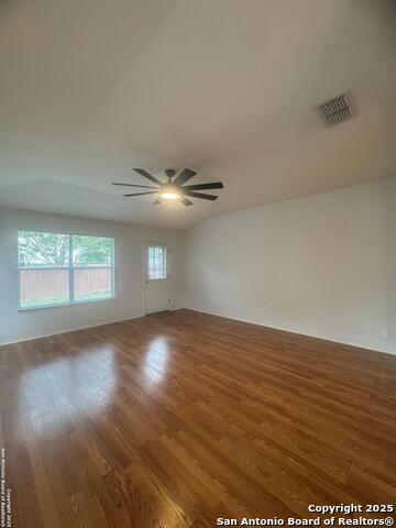Listing photo id 10 for 11418 Newkirk