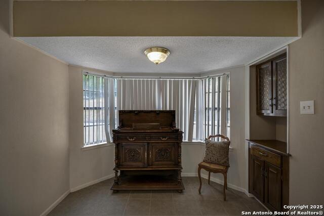 Image 10 of 24 For 4603 Golf View Dr.