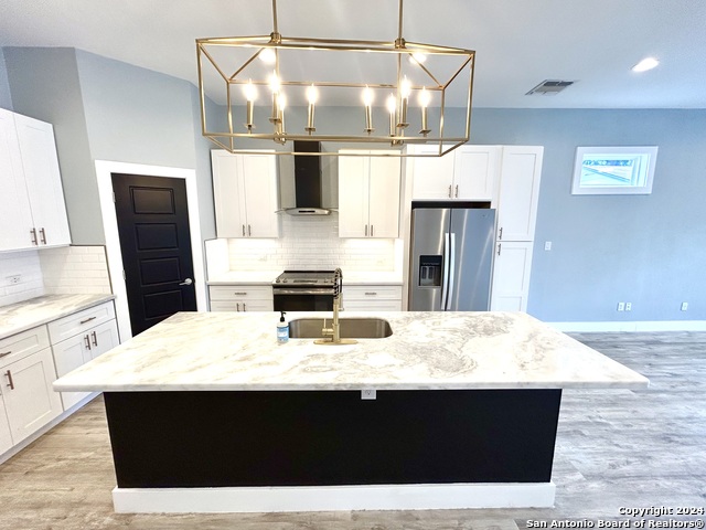 Listing photo id 2 for 810 Martin Luther King Drive  201