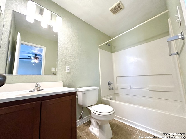 Image 19 of 25 For 5026 Summitwood 3