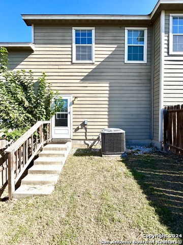 Image 21 of 25 For 5026 Summitwood 3