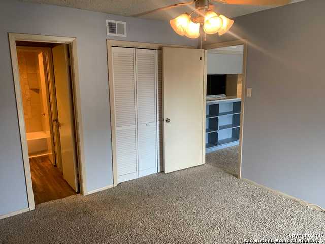 Image 11 of 24 For 3843 Barrington St  253n