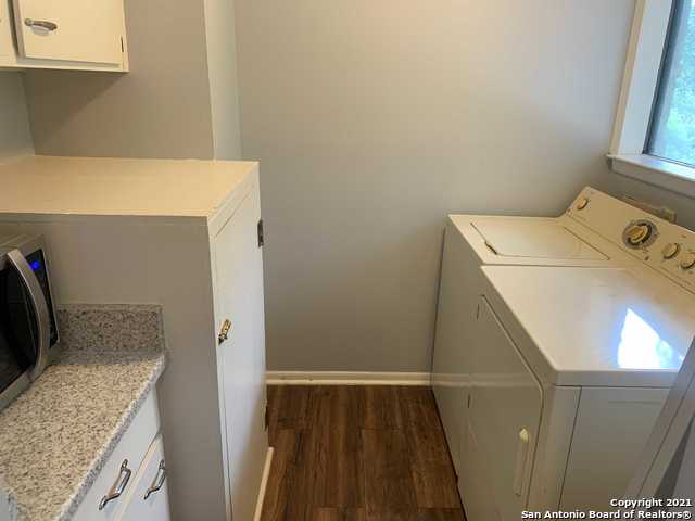 Image 9 of 24 For 3843 Barrington St  253n
