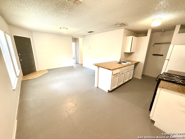 Image 6 of 10 For 6921 Belforest