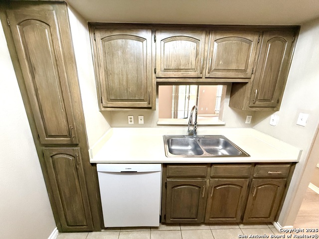 Image 14 of 30 For 11843 Braesview  2104