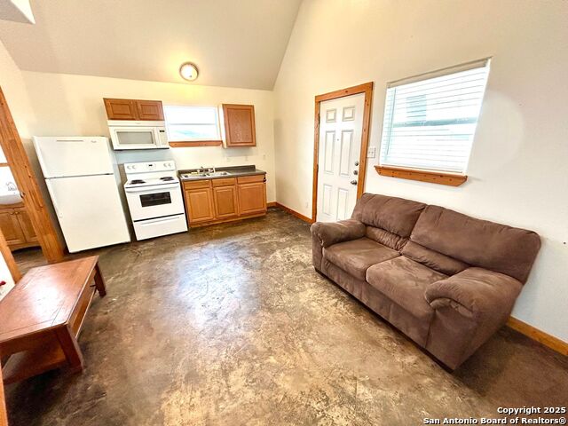 Image 5 of 14 For 573 Texas 97  109