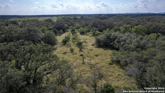 Listing photo id 18 for 3 Utopia Forest