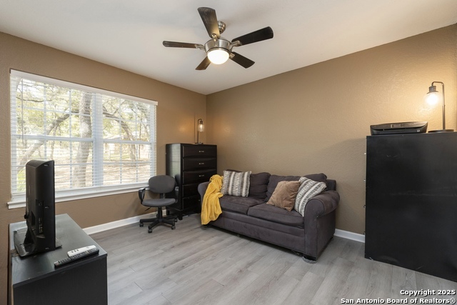 Image 17 of 33 For 568 Jacobs Ln