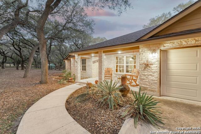 Image 3 of 33 For 568 Jacobs Ln