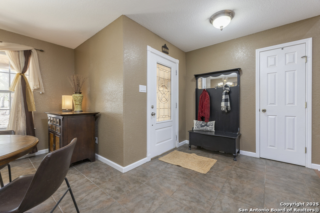 Image 4 of 33 For 568 Jacobs Ln