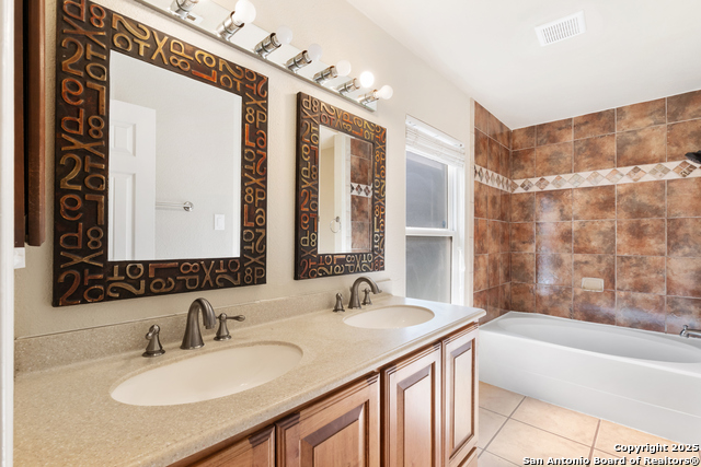 Image 10 of 18 For 10206 Cedarbend