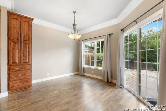 Image 5 of 18 For 10206 Cedarbend