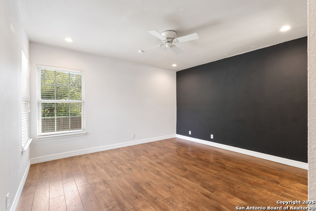 Image 9 of 18 For 10206 Cedarbend