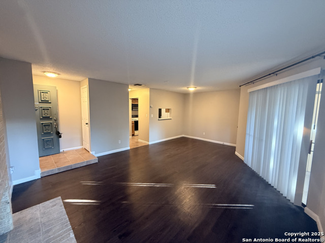 Image 4 of 10 For 11843 Braesview  1503