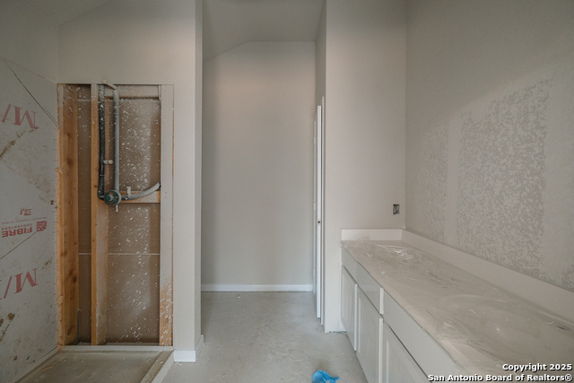 Image 13 of 25 For 6011 Cienna Cove