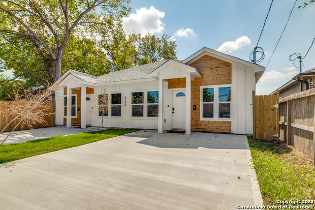Details for 4506 Phlox St  A, Houston, TX 77051