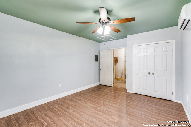Image 16 of 25 For 5210 Foxcross