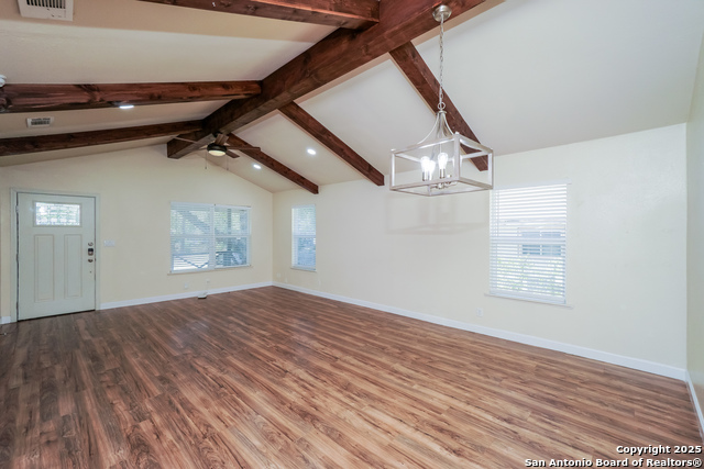 Image 4 of 15 For 931 Hutchins W