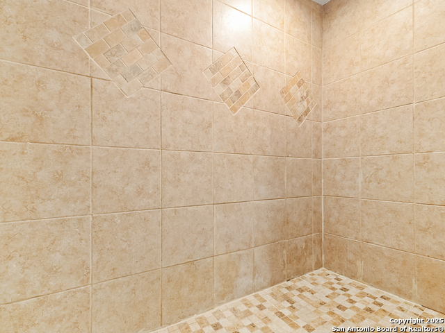 Image 21 of 26 For 105 Colglazier