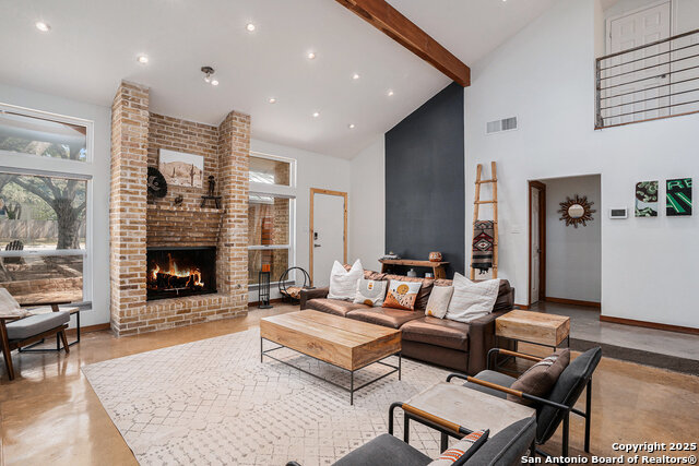 Listing photo id 8 for 9159 Powhatan Dr