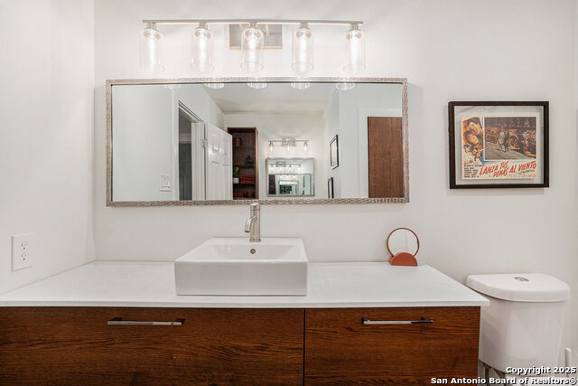Listing photo id 30 for 9159 Powhatan Dr