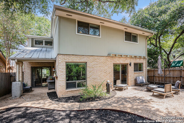 Listing photo id 34 for 9159 Powhatan Dr