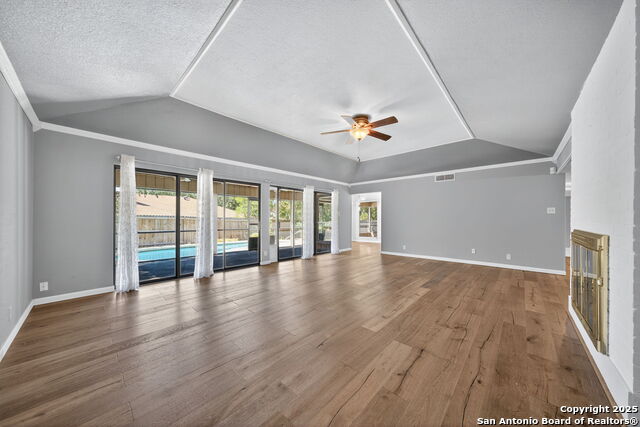 Image 3 of 23 For 6314 Cypress Crk