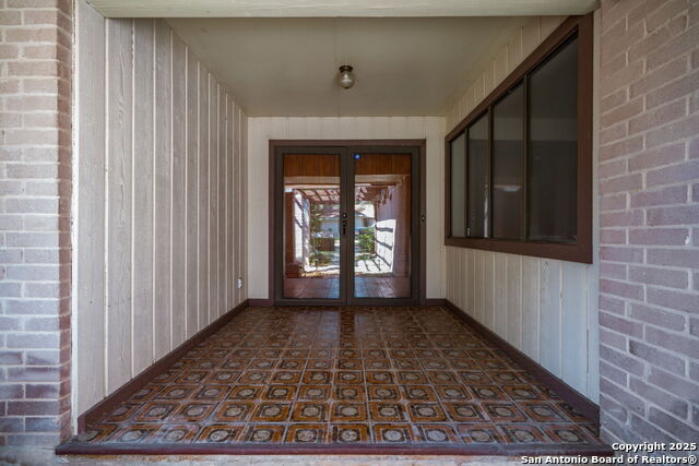 Image 8 of 23 For 6314 Cypress Crk