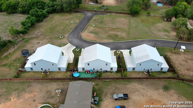 Details for 201 Lantana  , Floresville, TX 78114