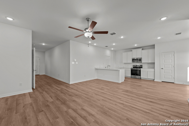 Listing photo id 9 for 6718 Red Buffalo Trail