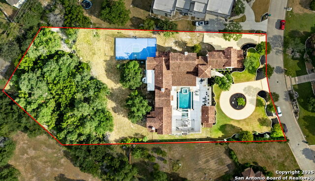 Image 74 of 76 For 239 Lismore  